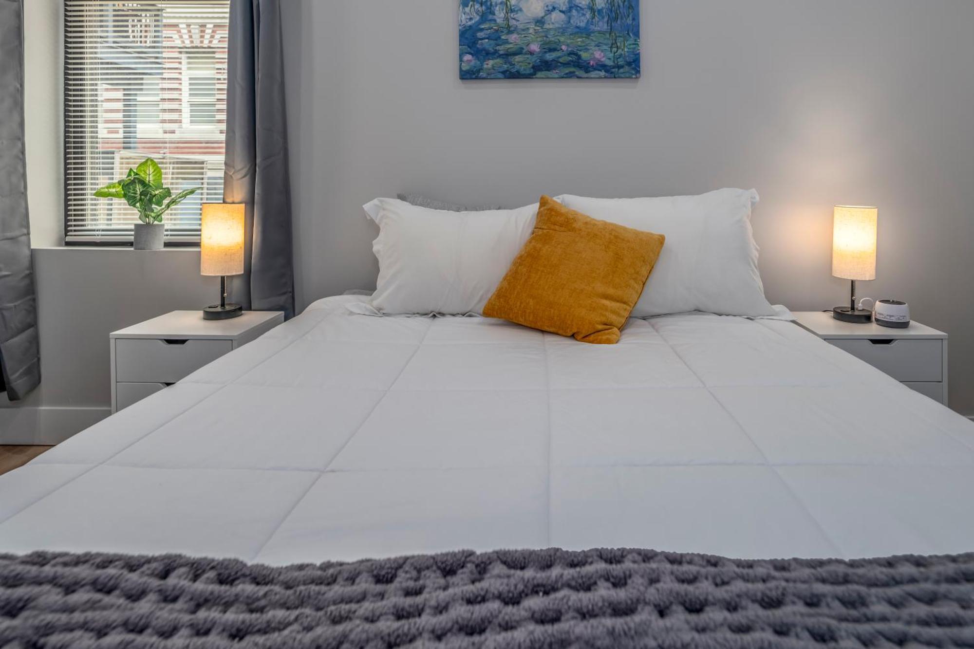 Prime Otr, 3 Lux Queen Beds, Two 55In Tvs, Steps To Tql, Findlay Market, Light Rail, Fast Wifi Cincinnati Luaran gambar
