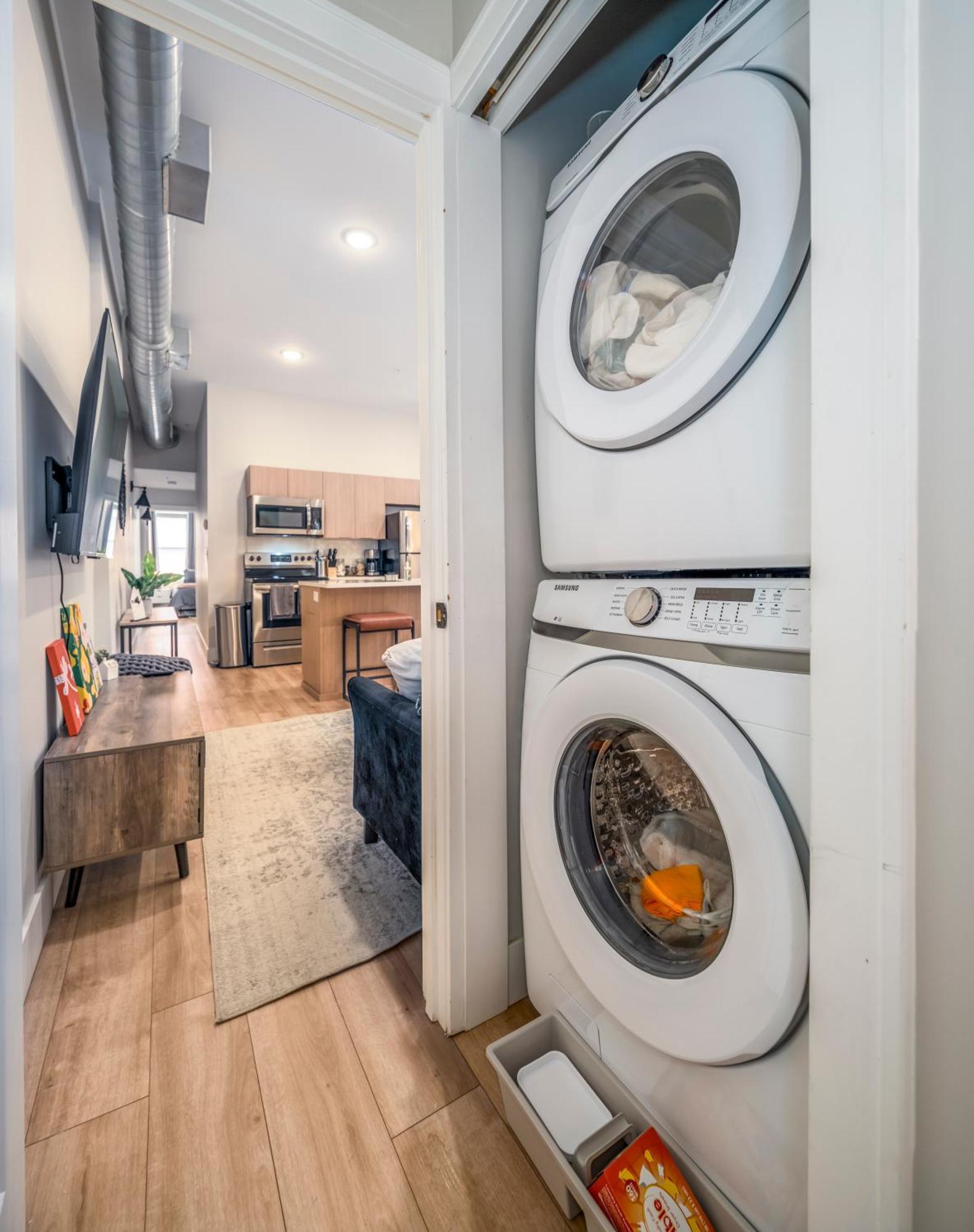 Prime Otr, 3 Lux Queen Beds, Two 55In Tvs, Steps To Tql, Findlay Market, Light Rail, Fast Wifi Cincinnati Luaran gambar